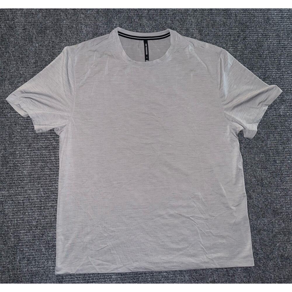 Ten Thousand Men's Versatile Shirt 2.0 Tee Short Sleeve L Large Gray NWOT